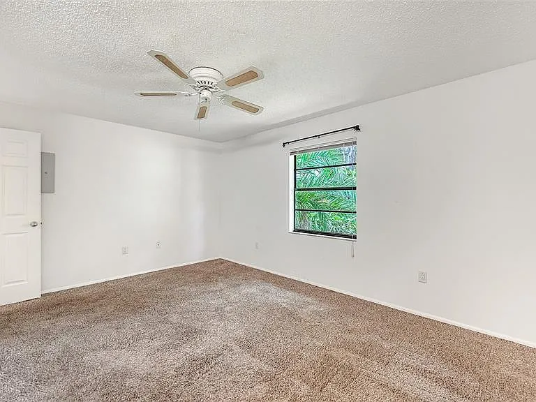 5010 Barrington Cir #2001 — Photo 22
