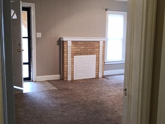 4th image of 205 W Charnwood St