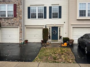 252 Windsor Ct, Quakertown, PA 18951