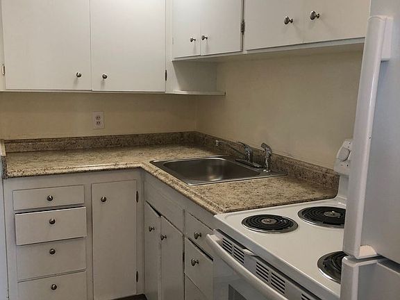 3rd image of 5108 S Dawson St APT 2