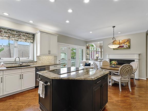 4th image of 62 Picardy Hill Dr