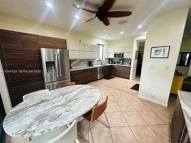 4318 NW 113th Pl — Photo 7