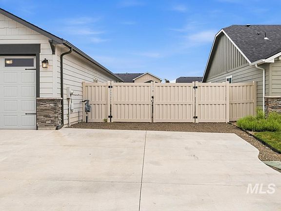 2nd image of 5790 E Lekeitio Village Dr