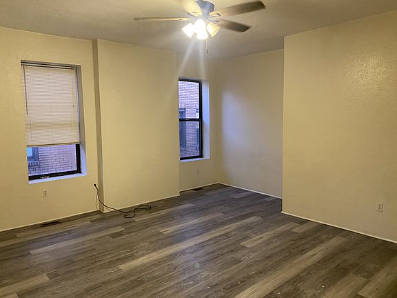 5th image of 2545 Brownsville Rd #1