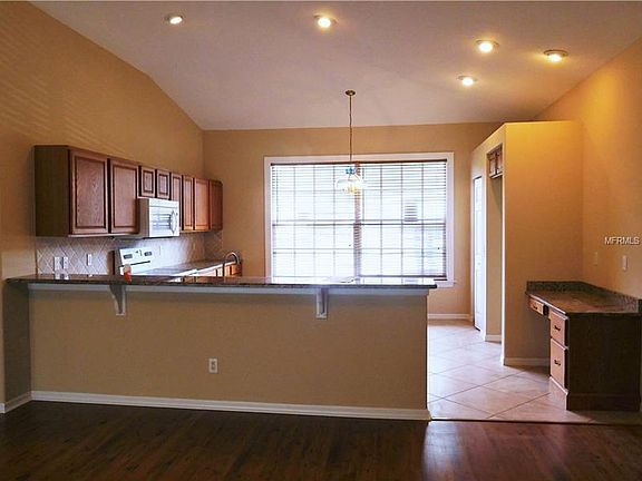 5th image of 26928 Lost Woods Cir