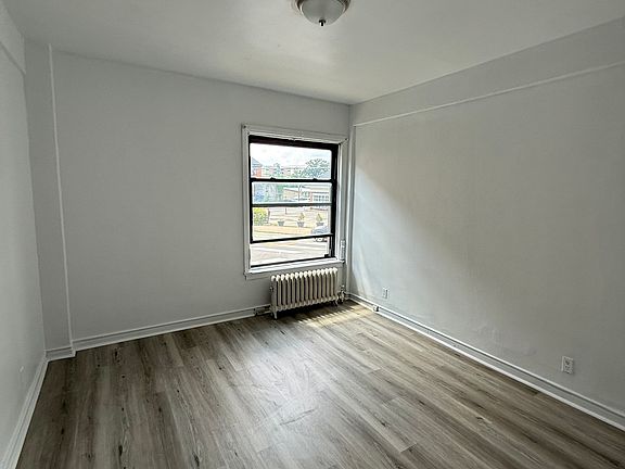 3rd image of 5800 Ellsworth Ave APT 3