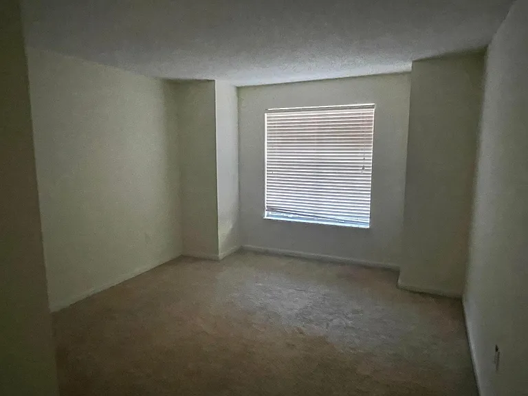 2500 Winding Creek Blvd #C103 — Photo 30