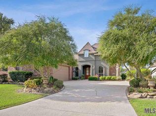 40033 Summer Brooke Ave, Prairieville, LA 70769