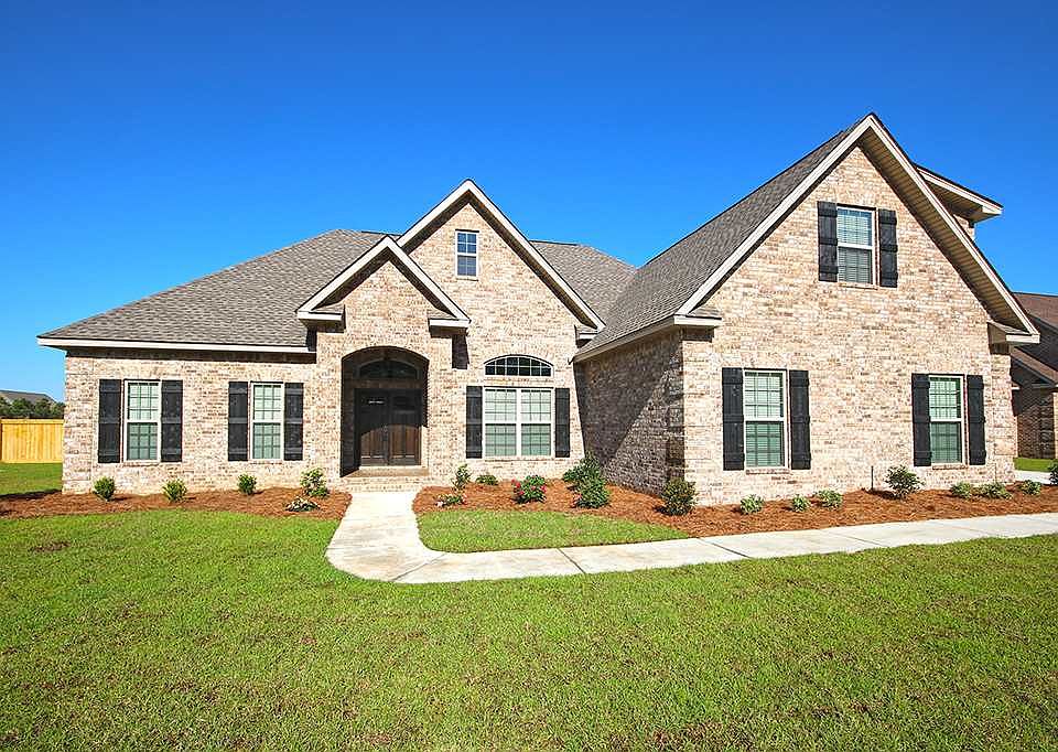 1st image of 207 Woodland Blvd