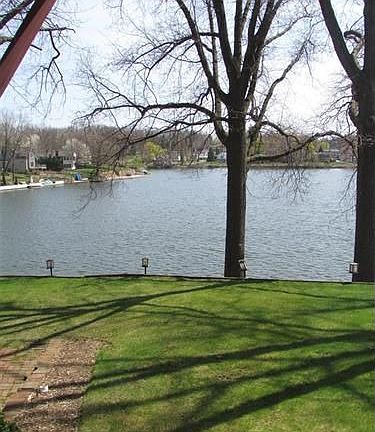 2nd image of 3467 Longworth Ln