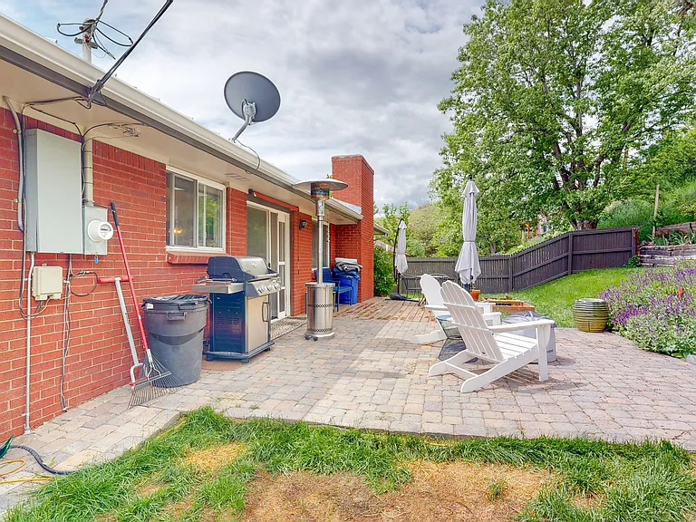 635 S Devinney Way — Photo 20