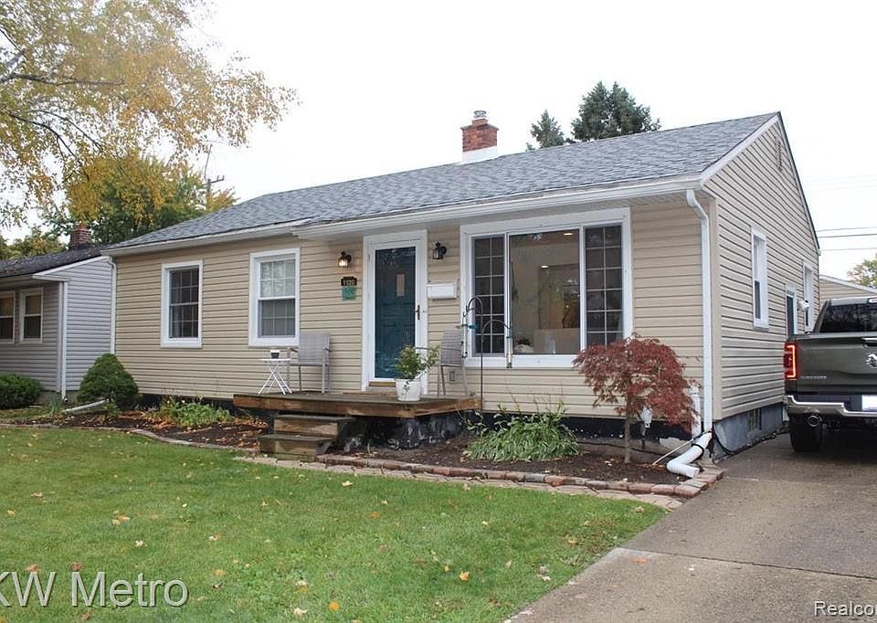1st image of 1120 Amelia Ave