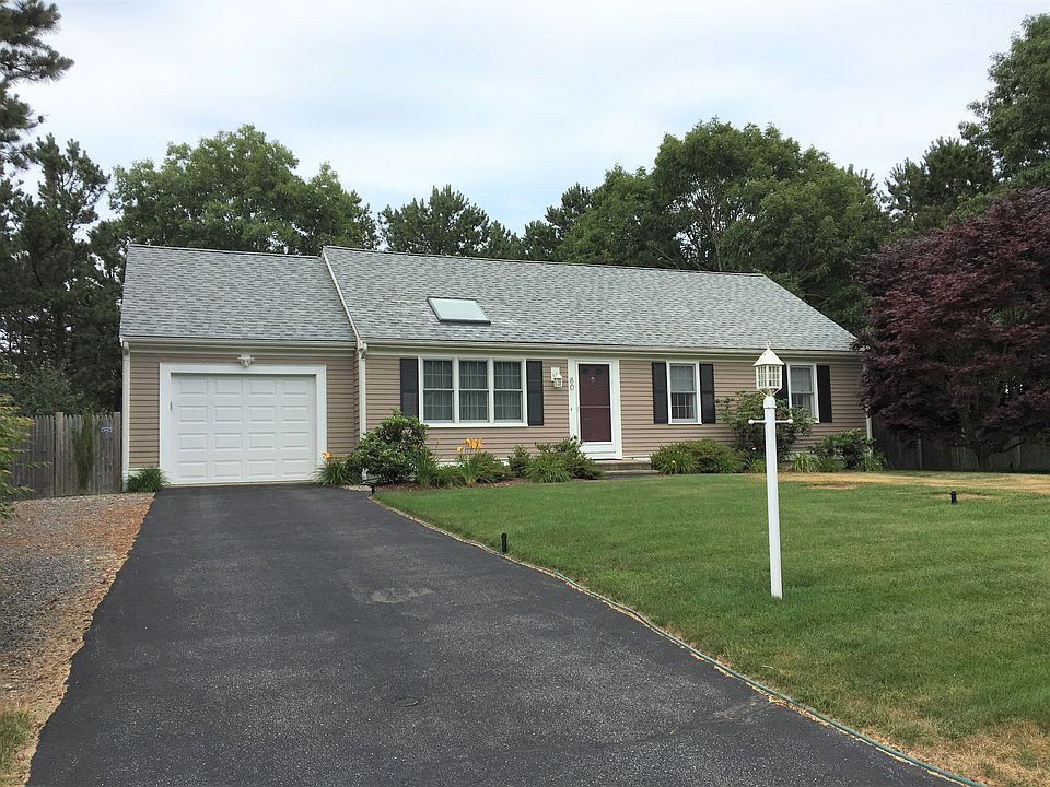 2nd image of 80 Dover Rd