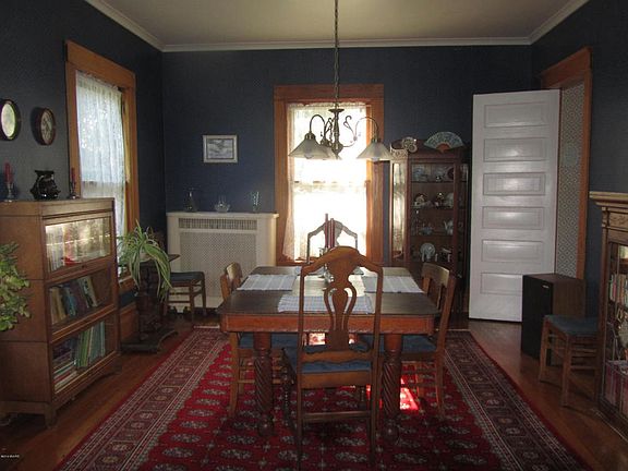 5th image of 107 Garrison Ave