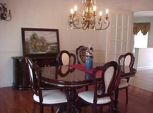 28 Meadowview Rd, Pelham, NH 03076