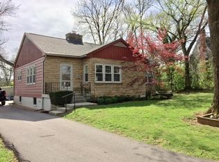 207 Crestwood Dr, Frankfort, KY 40601