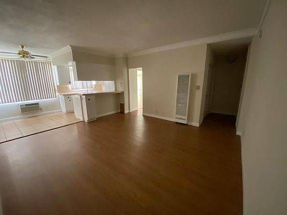 2nd image of 140 S Mariposa Ave #Nhg1fpg8v