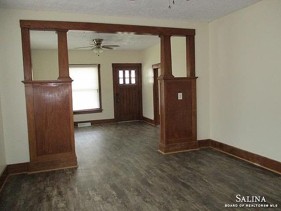 2nd image of 521 W South St