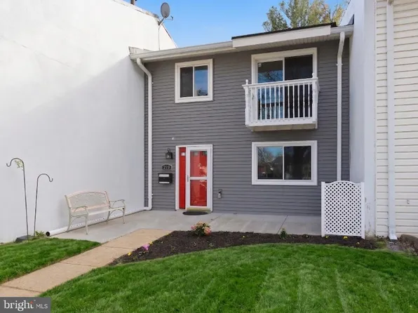 219 Willow Ter, Sterling, VA 20164