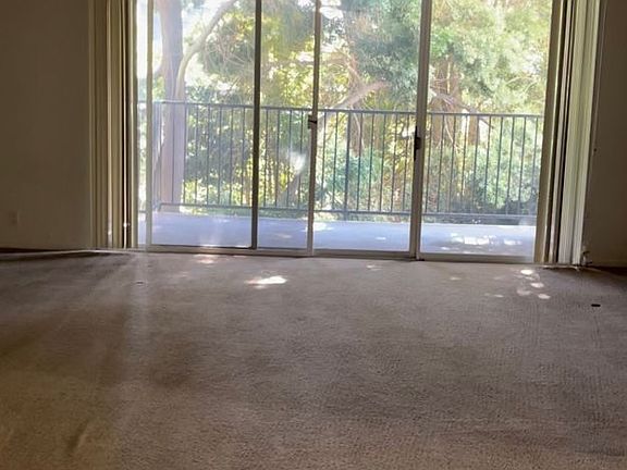 4th image of 1550 Walnut St APT 7