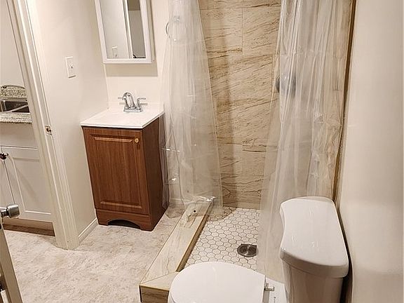 5th image of 9320 Hartman Way
