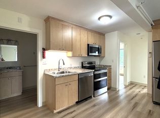 32 Ladds Ln Unit 3, Epping, NH 03042