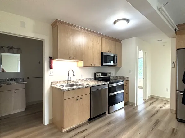 32 Ladds Ln Unit 3, Epping, NH 03042