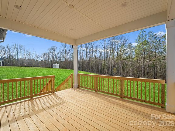 4th image of 179 Heartland Dr #8