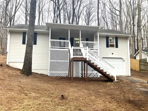 8510 Lynn Dr, Gainesville, GA 30506