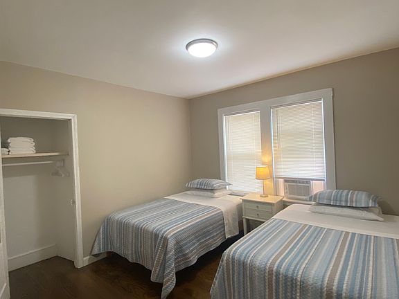 4th image of 8 Wisteria St #2