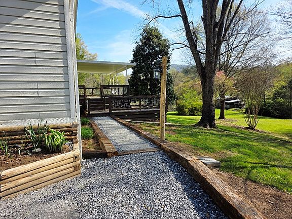 2nd image of 212 Mill Creek Rd