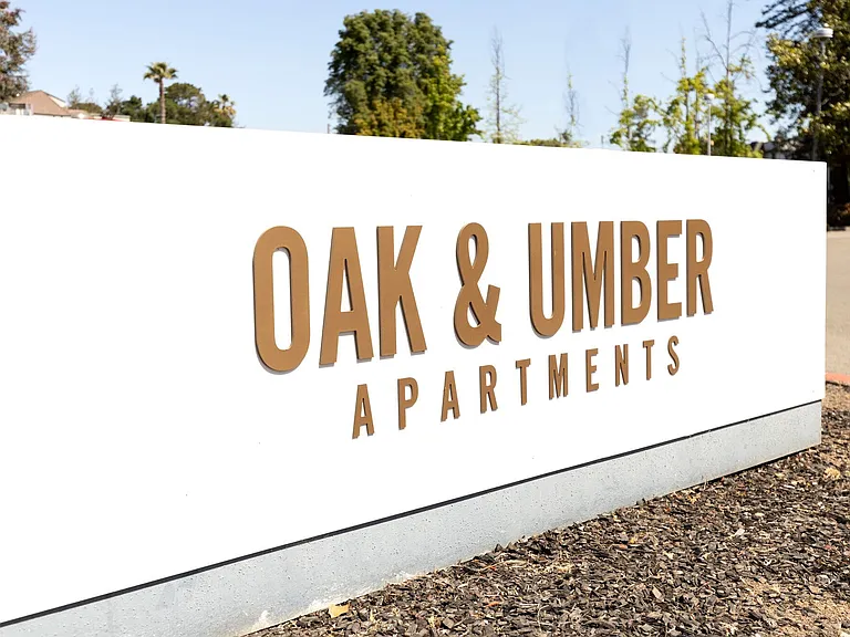 Oak & Umber — Photo 21