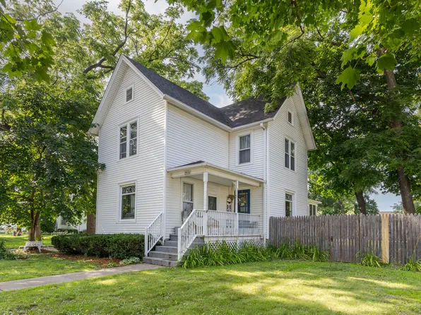 12016 Main St, Huntley, IL 60142