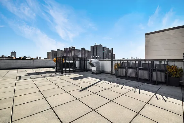 Rented by Compass | media 38