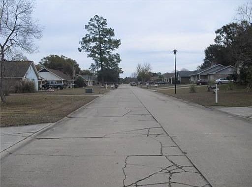 5th image of 15206 Parkwood Dr N