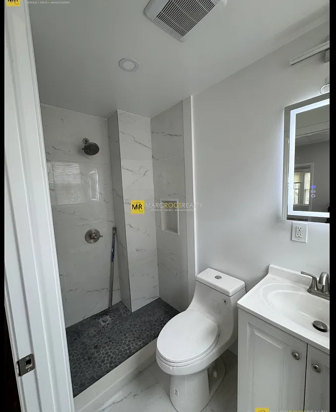 1 bed, 9999 sqft, $1,300 — Photo 1