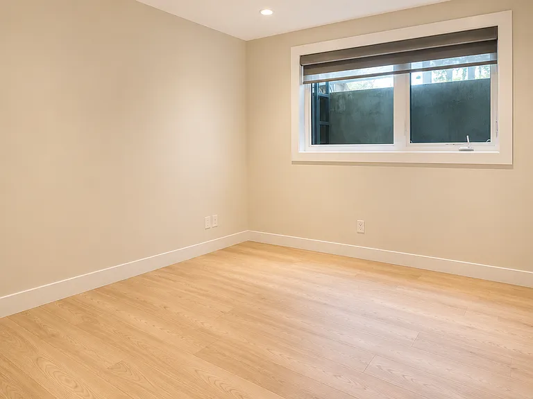 835 Prospect Ave — Photo 4