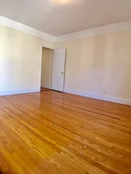 Rented by Roberto Guilbet, LREB