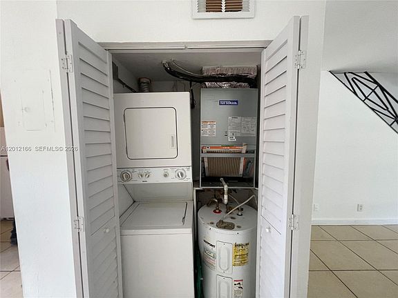 4th image of 825 NW 46th Ave #825