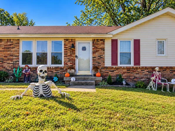 916 Kenwood Dr, Clarksville, TN 37043