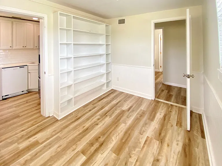 70 Brooks Dr — Photo 14