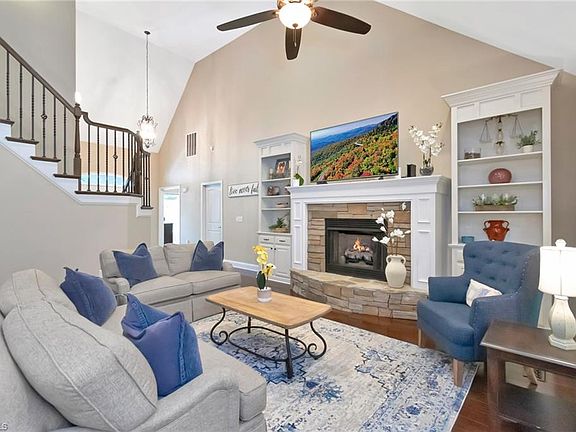 4th image of 1611 Woodrun Dr