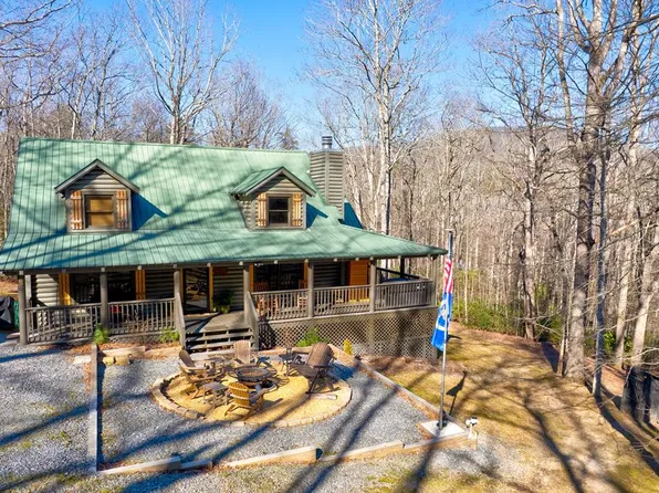 15 Mount Laurel Way, Blue Ridge, GA 30513