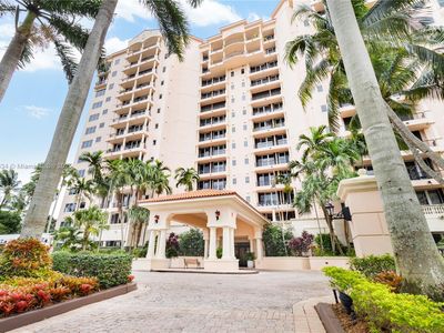 13627 Deering Bay Dr APT 901, Coral Gables, FL, 33158