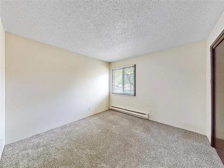 Park Forest Apartments — Photo 7