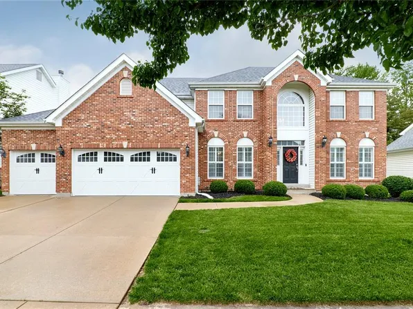 1087 Nooning Tree Dr, Chesterfield, MO 63017