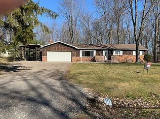 5200 Robinwood Dr, North Street, MI 48049
