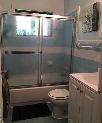 3rd image of 134 Lillita Ct