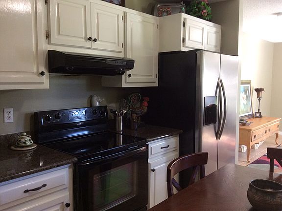 4th image of 153 Westwood Cir