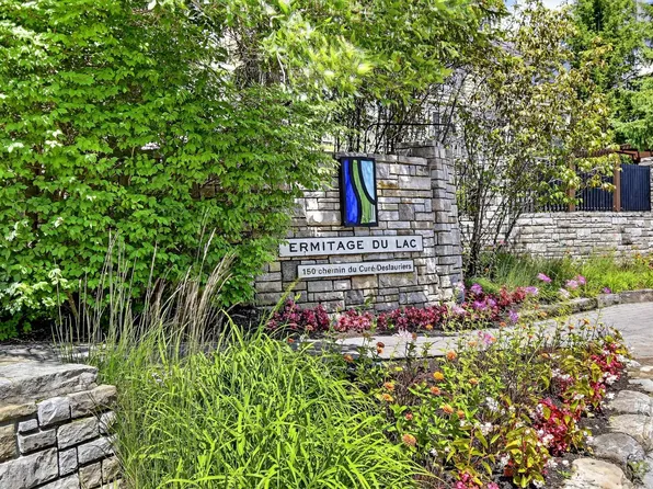 150 Chemin Du Cura Deslauriers #103, Mont Tremblant, QC J8E 1T1